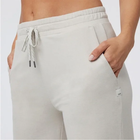 Vuori Halo Essential Wideleg Women's DreamKnit Pants in Ecru Heather - Picture 3 of 7